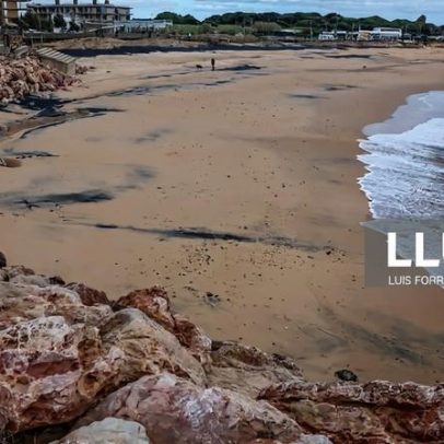 Mau tempo: praias com areia em falta ganham exceção para hastear Bandeira Azul