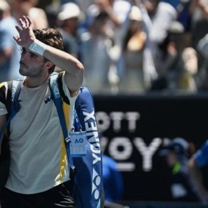 Tenista Jaime Faria despede-se na estreia do Masters de Madrid