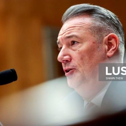 Diretor interino do ICE demite-se, ligado ao plano de deportação de Trump