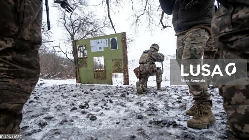 Exército de Kiev rotaciona tropas a cada dois meses