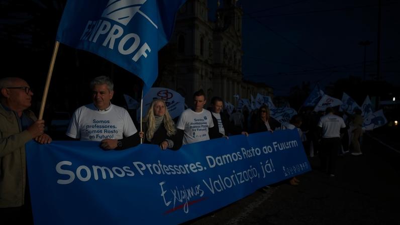 Fenprof inicia na sexta-feira “semana de reflexão e luta” sobre estatuto da carreira docente
