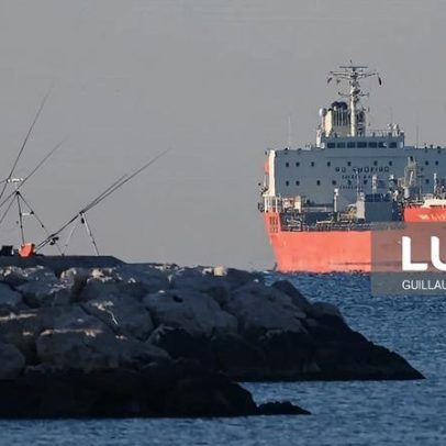 Petróleo cai mais de 15% abaixo de 100 dólares após cessar-fogo no Irão