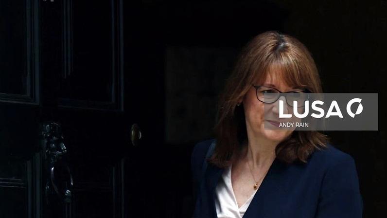 Ministra britânica classifica como loucura a guerra dos EUA no Irão