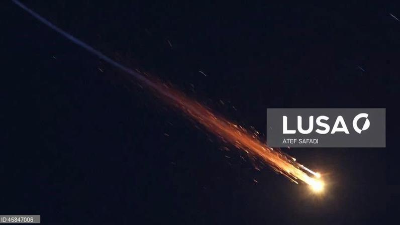 Israel alvo de mísseis iranianos após Trump adiar ultimato - exército