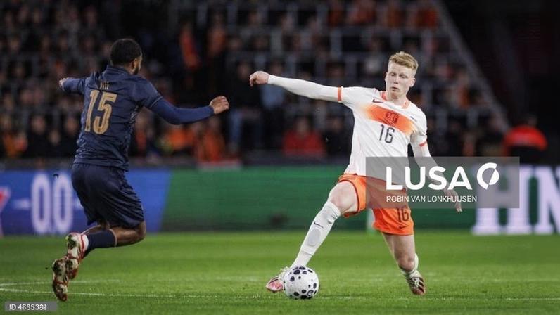 Mundial2026: Jerdy Schouten desfalca Países Baixos com rotura ligamentar num joelho
