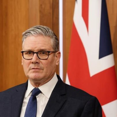 Starmer anuncia cimeira de líderes sobre plano para Estreito de Ormuz