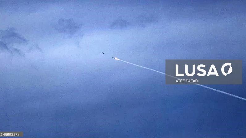 Ataques iranianos deixam 14 feridos em Israel