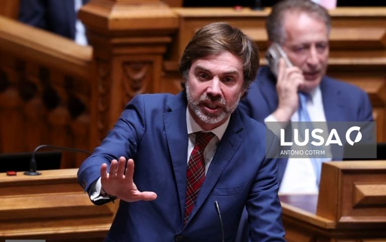 CDS-PP acusa Tribunal Constitucional de “ativismo judicial” com ‘chumbo’ à lei da nacionalidade