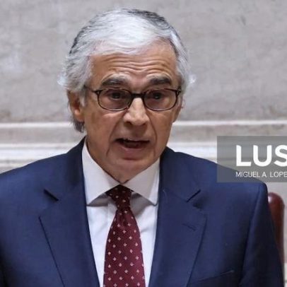 Aguiar-Branco estende prazo para listas de órgãos externos até terça por tolerância de ponto