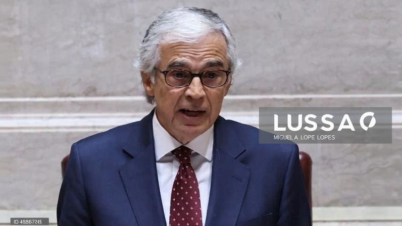 Aguiar-Branco estende prazo para listas de orgãos externos até terça devido à tolerância de ponto