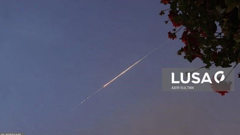 Kuwait e Emirados sob ataques aéreos iranianos