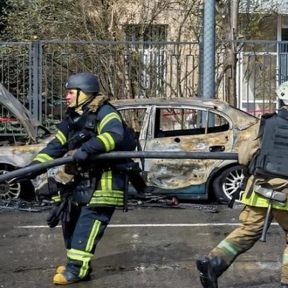 Ataque com drone russo deixa cinco mortos e 19 feridos num mercado da Ucrânia