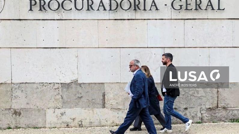 BE quer que PGR apure legalidade da utilização das Lajes pelos EUA