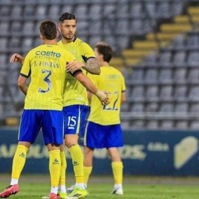 Arouca dá a volta e vence na receção ao Estoril Praia