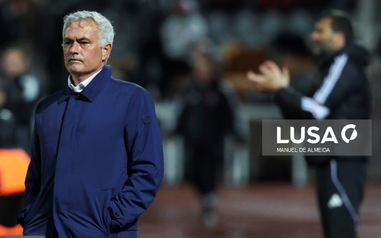 Benfica “precisa de ganhar” a Nacional que quer “jogar para o ponto” – Mourinho