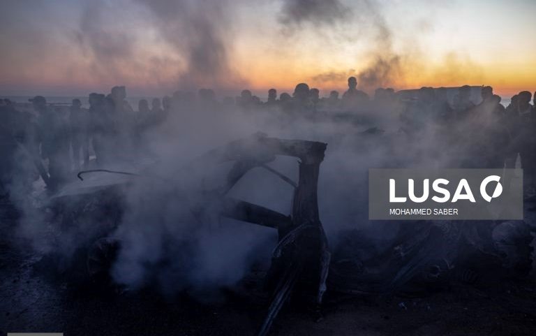 Pelo menos 19 palestinianos mortos em bombardeamentos em Gaza