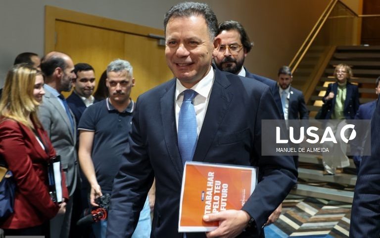 Montenegro avisa que falta acordo para revisão da lei laboral será indesculpável