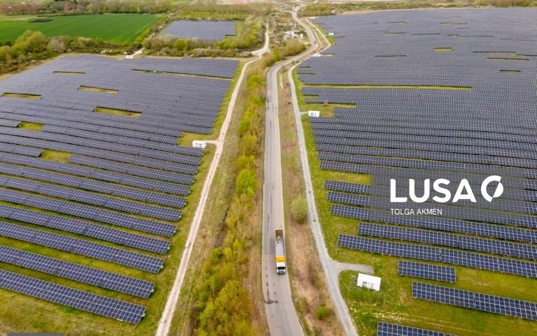 Renováveis superam subida da procura global de eletricidade em 2025 – estudo