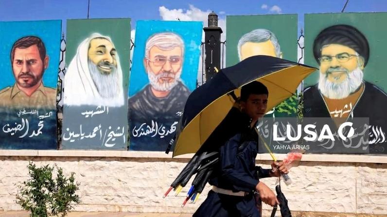 Iranianos desmentem EUA sobre passagem de navios no estreito de Ormuz