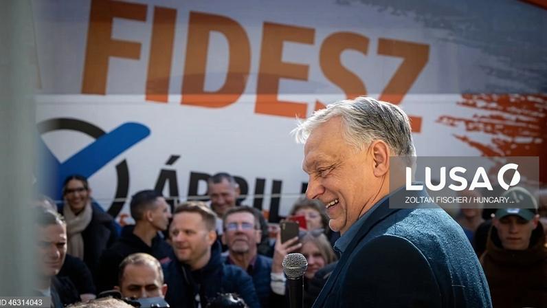 Húngaros já estão a votar nas legislativas para escolher entre Orbán e Magyar