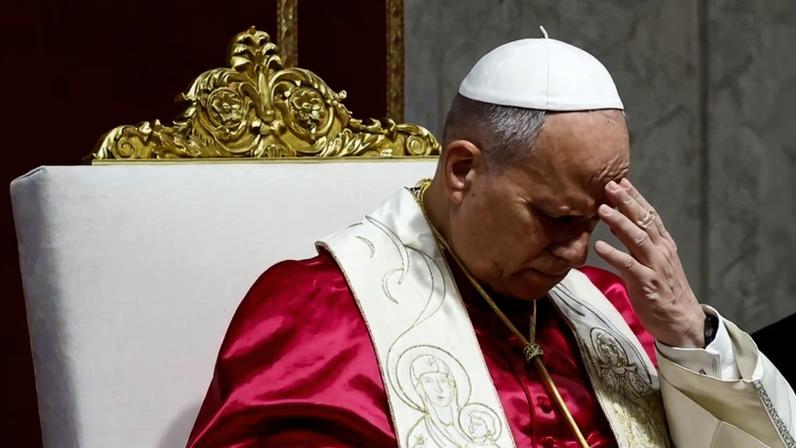 Trump afirma que Leão XIV é terrível na política externa após críticas do Papa