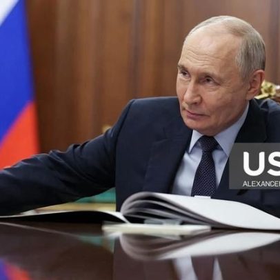 Putin disponível para mediar conflito em conversa com líder iraniano