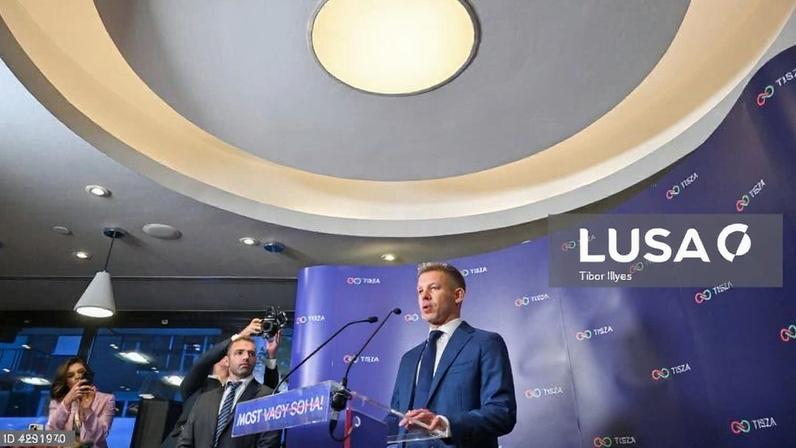 Resultados preliminares na Hungria colocam oposição na liderança