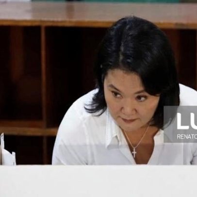 Urnas encerradas no Peru e Keiko Fujimori na liderança para a segunda volta