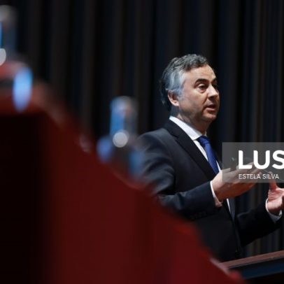 Ministro da Educação admite pressão sobre autarquias nas refeições