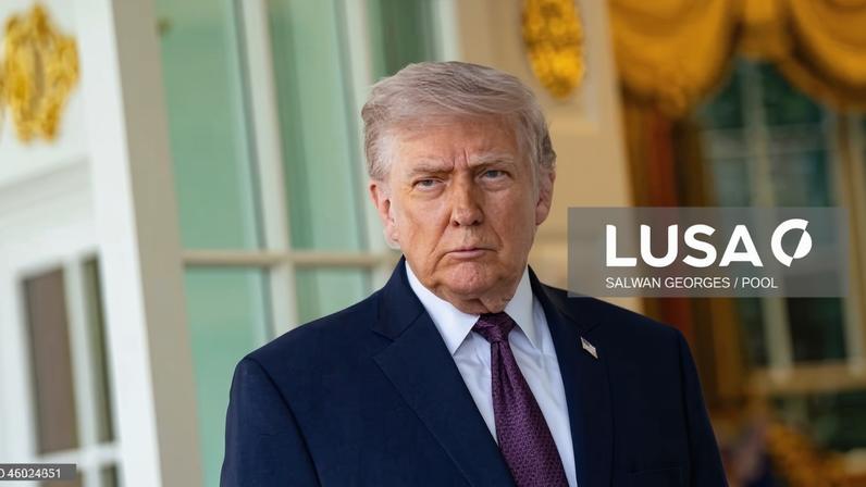 Trump anuncia bloqueio a portos iranianos e critica Papa após falha negocial