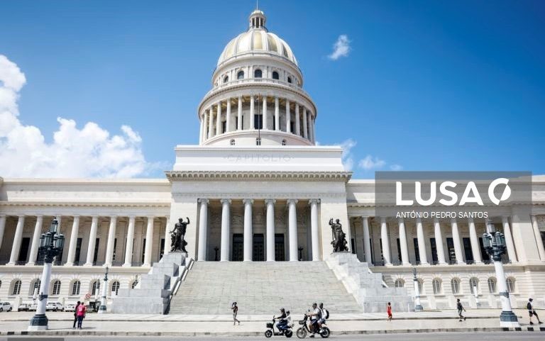 Cuba enfrenta desafios econômicos e instabilidade política