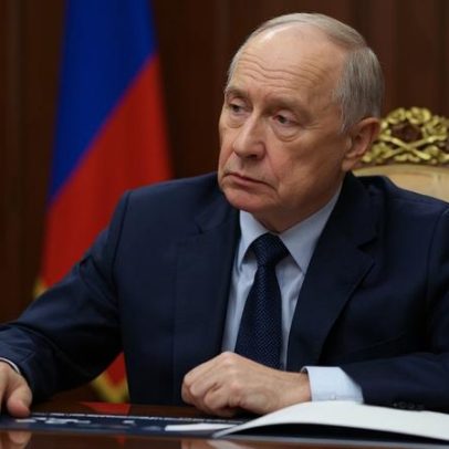 Putin visita a China na primeira metade do ano