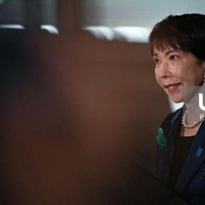 Primeira-ministra do Japão envia oferenda a santuário símbolo do militarismo