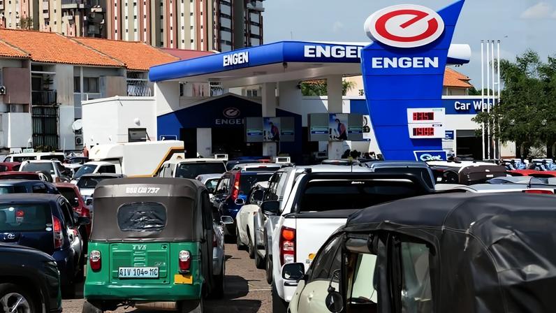 Maputo: clientes procuram combustível com bombas fechadas