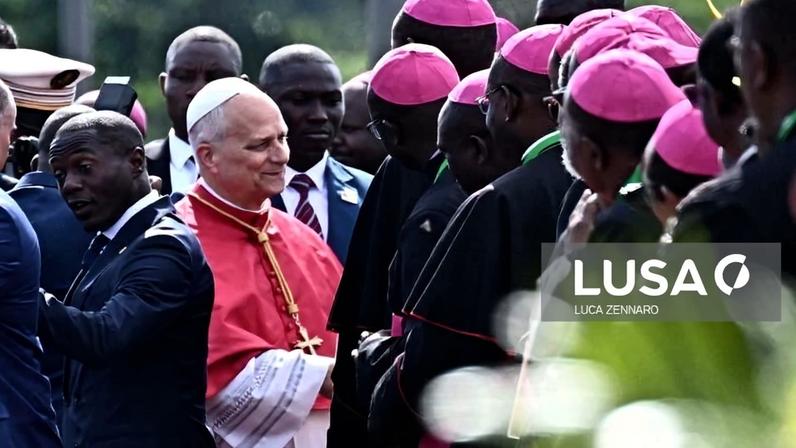 Papa defende convivência pacífica ao concluir visita à Argélia