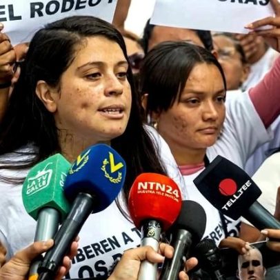 Famílias de presos completam 100 dias de vigílias diante de prisões venezuelanas