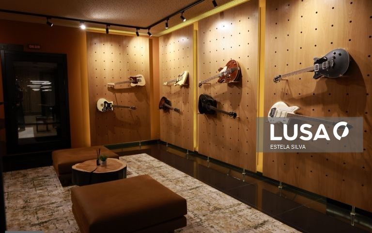 Cantor Fernando Daniel investe 2ME em Ovar para inaugurar estúdios com escola de cariz social