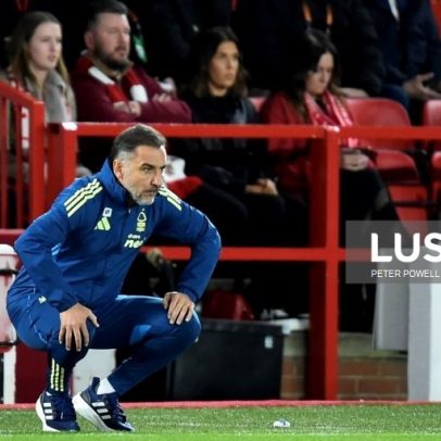 Forest de Vítor Pereira goleia e aumenta vantagem na luta pela despromoção