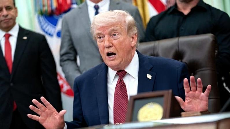 Trump anuncia conversações com Irão na segunda-feira no Paquistão