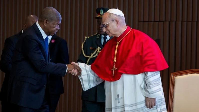 Leão XIV critica lógica extrativista e apela ao diálogo em África