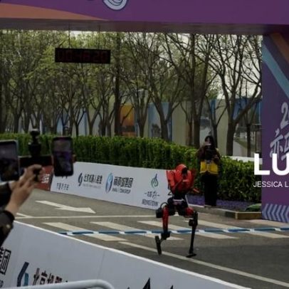 Robô humanoide vence meia-maratona em Pequim e bate recorde mundial