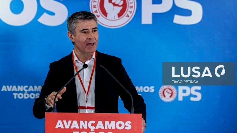 Carneiro avisa que não contam com o PS para alterações à lei laboral