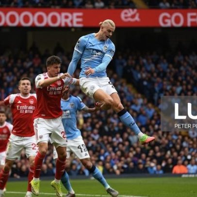 Manchester City vence líder Arsenal e relança luta pelo título inglês