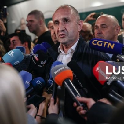 Ex-presidente Rumen Radev vence legislativas na Bulgária