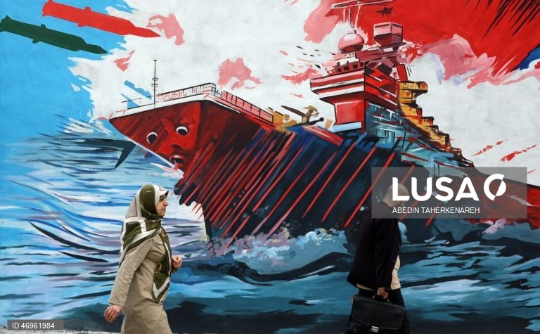 Militares de 30 países discutem em Londres a reabertura de Ormuz