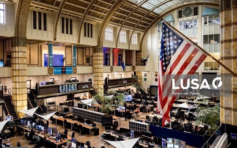 China alerta que a hegemonia predatória acelera o declínio dos EUA