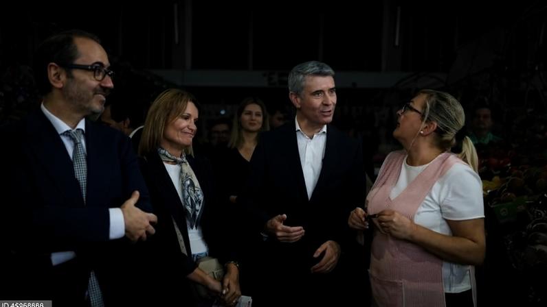 Carneiro acusa Governo de meter a mão no bolso dos portugueses