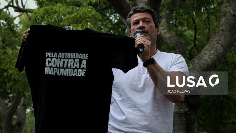 Ventura grita "Lula ladrão" à chegada do Presidente brasileiro a Belém