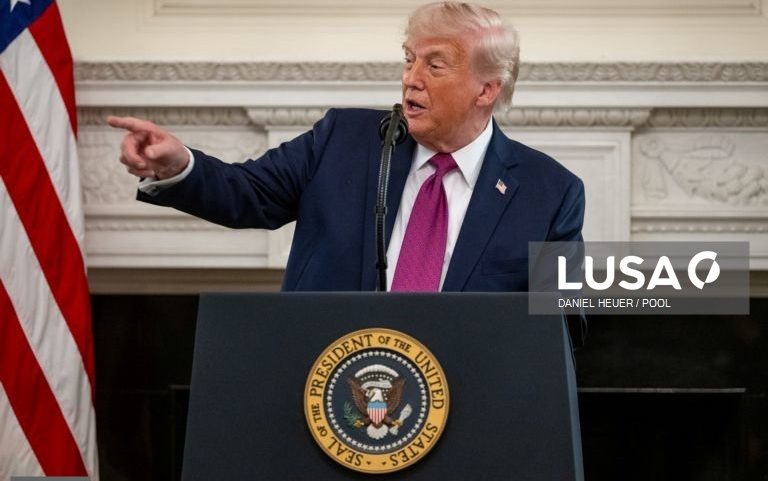 Trump afirma que bloqueio naval contra o Irão é necessário para chegar a acordo