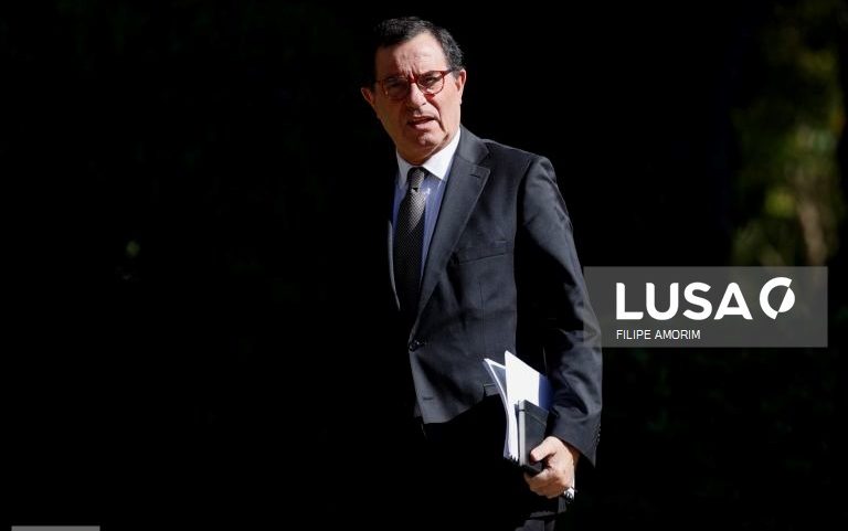 Governo realoca 900 milhões do PRR para inovação e competitividade, diz ministro